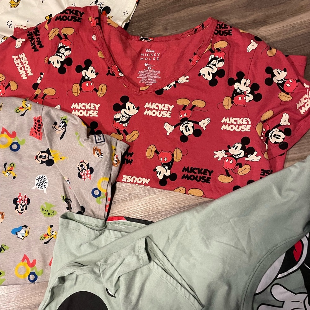 🌸 Disney Mickey Mouse Bundle Shirts Plus Size 4 Piece - Picture 2 of 5